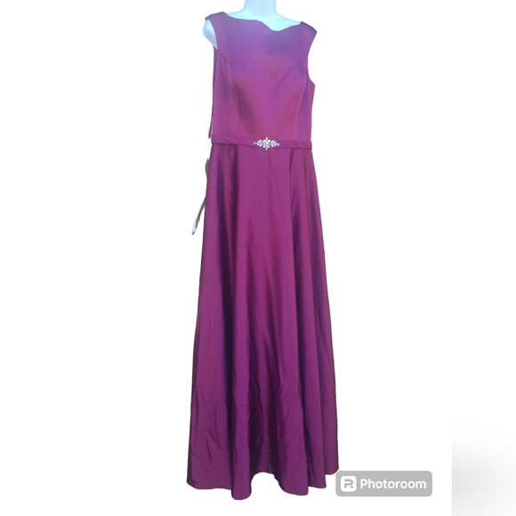 Modern Maids Collection Bridesmaids Dress Size 16 - Picture 4 of 7